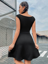Load image into Gallery viewer, Sweetheart Neck Solid A-line Dress
