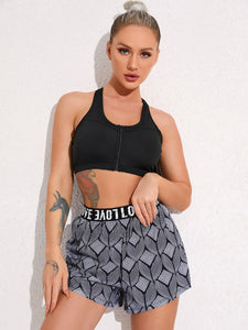 Geo Print Contrast Letter Tape Sports Shorts With Phone Pocket