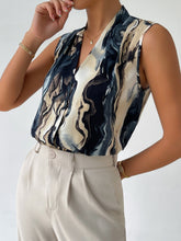 Load image into Gallery viewer, Marble Print Button Front Blouse

