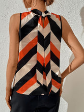 Load image into Gallery viewer, Colorblock Tie Back Blouse
