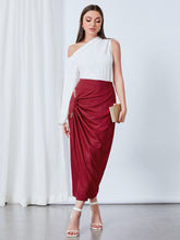 Load image into Gallery viewer, Chain Detail Ruched Skirt
