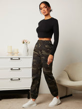 Load image into Gallery viewer, Crop Top &amp; Camo Print Carrot Pants Set

