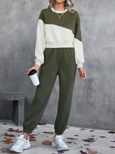 Load image into Gallery viewer, Two Tone Drop Shoulder Sweatshirt &amp; Sweatpants
