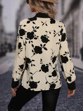 Load image into Gallery viewer, Floral Print Contrast Trim Shirt
