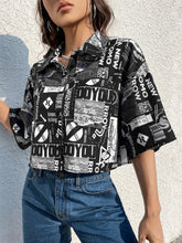 Load image into Gallery viewer, Letter Graphic Drop Shoulder Crop Shirt
