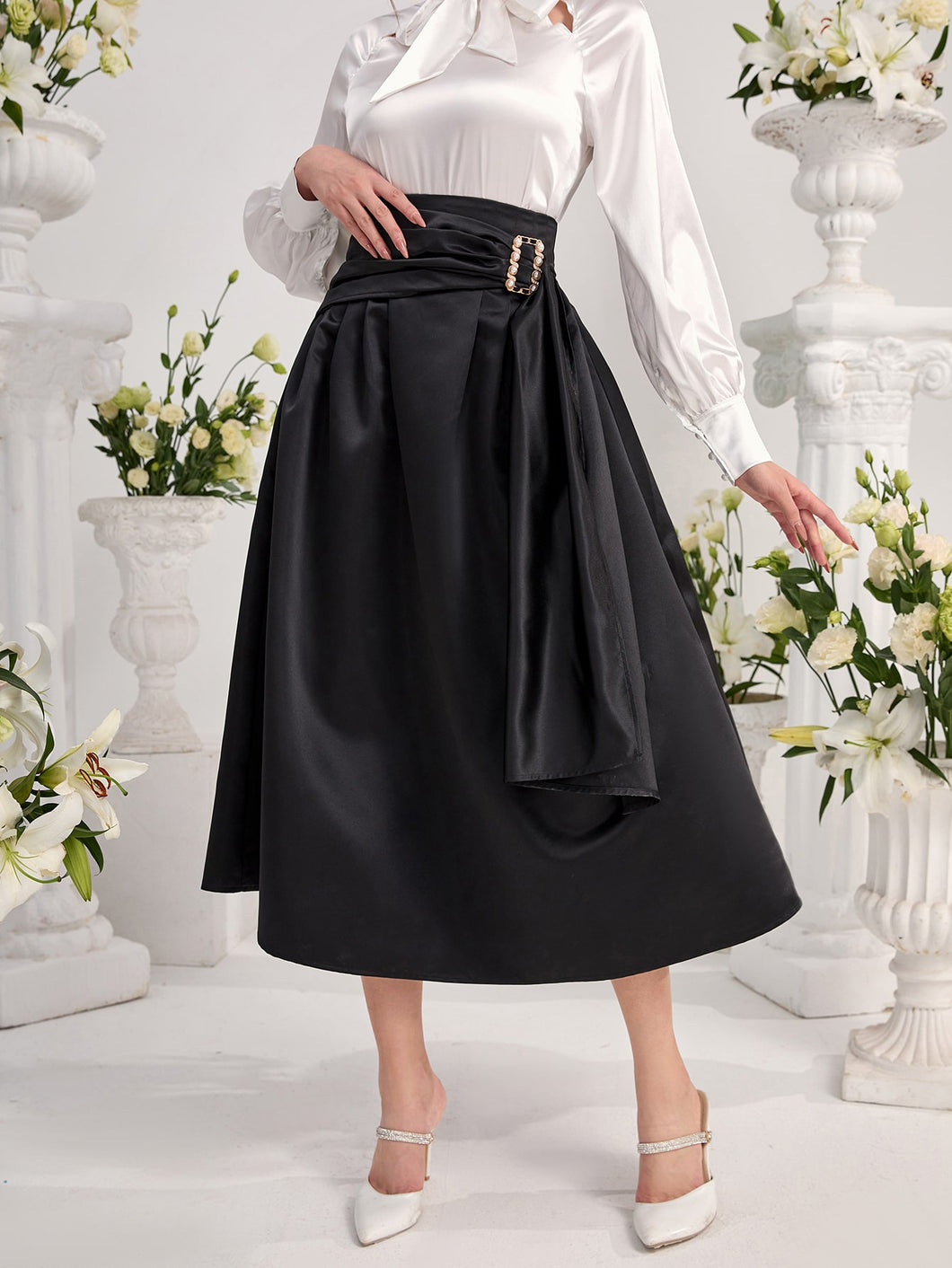 High Waist Buckled Detail Skirt