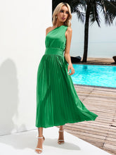 Load image into Gallery viewer, Solid One Shoulder Pleated Hem A-line Dress
