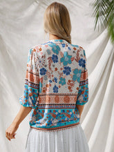 Load image into Gallery viewer, Floral Print Button Front Shirt
