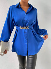 Load image into Gallery viewer, Drop Shoulder Fold Pleated Detail Chain Detail Belted Shirt
